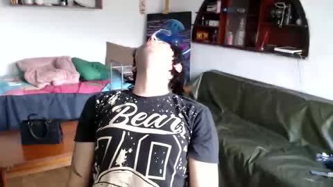 oliver_laid_2023 online show from 11.18.25