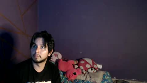 Snapshot of oliver_laid_2023 chatting on 05.24.26 oliver_laid_2023 online show from 05.24.26