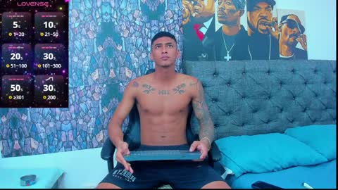 oliver_smith_2 online show from 12.29.24