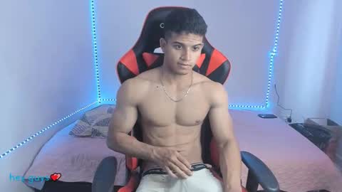 Snapshot of oliver_thompsson chatting on 12.02.24 oliver thompsson online show from 12.02.24