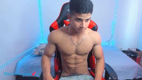 Snapshot of oliver_thompsson chatting on 12.30.24 oliver thompsson online show from 12.30.24