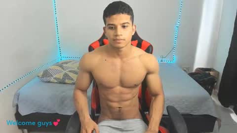 Snapshot of oliver_thompsson chatting on 10.26.25 oliver thompsson online show from 10.26.25