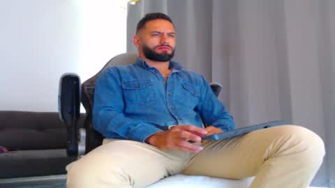 oliver online show from 11.10.25