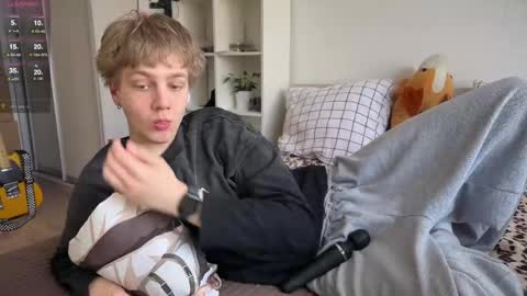 oliver online show from 04.21.26