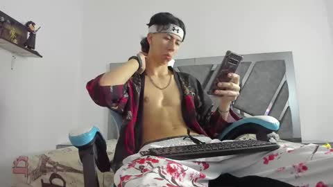 Snapshot of oliverthompson_01 chatting on 02.25.25 oliverthompson_01 online show from 02.25.25