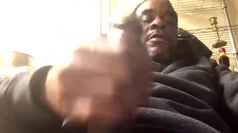 Snapshot of olivertwist1273 chatting on 12.02.24 olivertwist1273 online show from 12.02.24