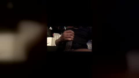 Snapshot of olivertwist1273 chatting on 12.01.25 olivertwist1273 online show from 12.01.25