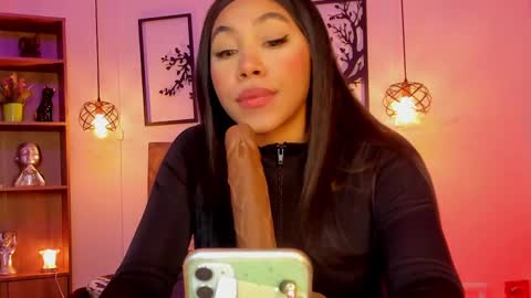 Olivia online show from 02.06.25