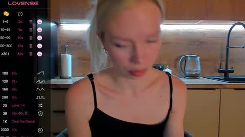 Olivia 3 online show from 05.22.26