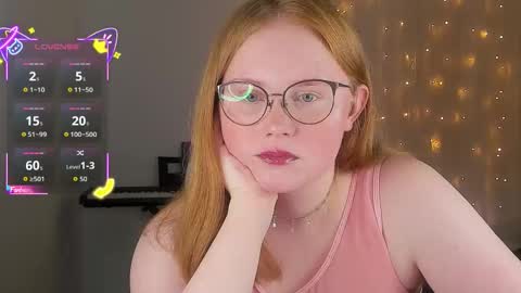 Snapshot of olivia_date chatting on 09.16.25 Olivia Date online show from 09.16.25