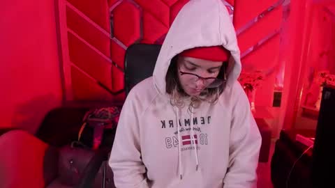  OLIVIA  online show from 02.16.26