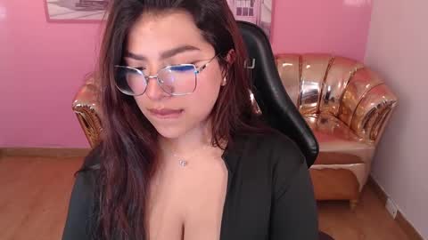 Olivia online show from 09.30.25