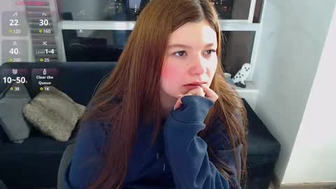 Snapshot of olivia_martine chatting on 02.10.25 olivia_martine online show from 02.10.25