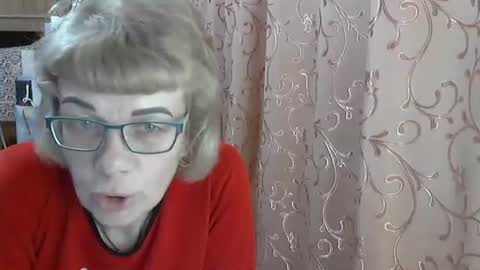 Snapshot of olivia_mia25 chatting on 03.28.26 Olivia Mia online show from 03.28.26