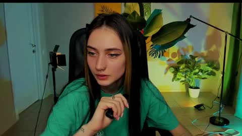 olivia_norton_ online show from 09.22.25