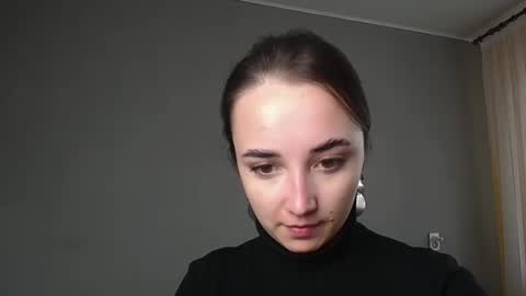 Snapshot of olivia_oliv chatting on 04.19.26 Olivia online show from 04.19.26