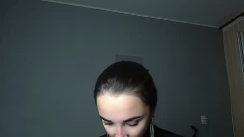 Snapshot of olivia_oliv chatting on 05.31.26 Olivia online show from 05.31.26