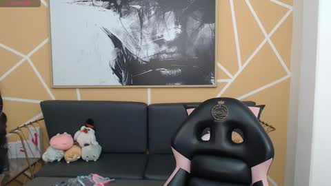 Olivia online show from 09.14.25