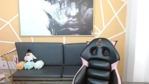 Olivia online show from 05.07.26