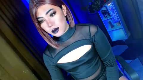 Miss OLIVIA online show from 09.11.25