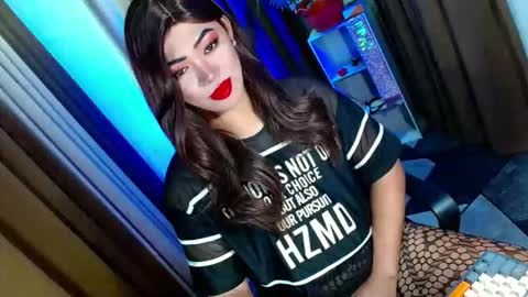 Miss OLIVIA online show from 10.28.25