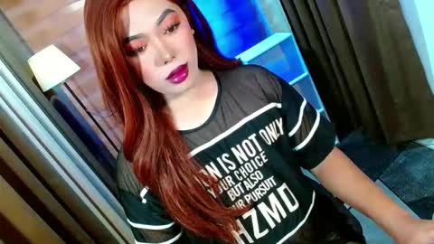 Miss OLIVIA online show from 04.17.26