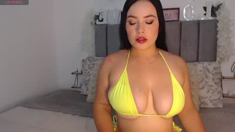 Snapshot of olivia_valentti chatting on 07.14.26 Olivia online show from 07.14.26