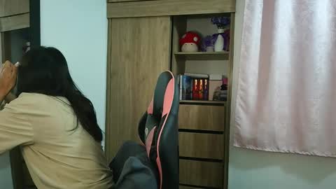 Olivia online show from 02.20.26