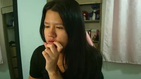 Snapshot of olivia_watson_ chatting on 05.16.26 Olivia online show from 05.16.26