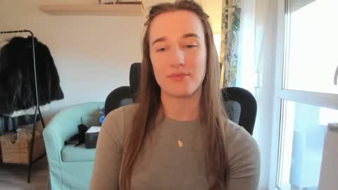 Snapshot of oliviaaa2003 chatting on 03.21.26 Oliwiaa2004 online show from 03.21.26