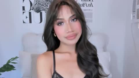 Olivia online show from 12.22.25