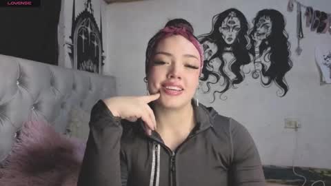 oliviabluee10 online show from 02.28.26