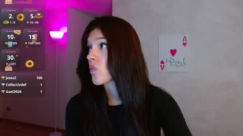 Snapshot of oliviabran_ chatting on 11.20.25 Olivia Bram online show from 11.20.25