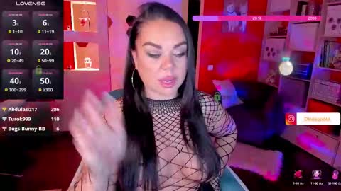 Oliviagoold online show from 10.10.25