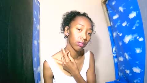 oliviah27 online show from 10.03.25