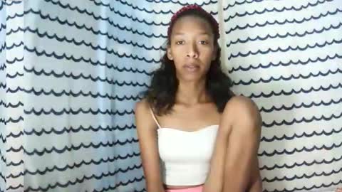 oliviah27 online show from 11.28.25