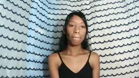 oliviah27 online show from 12.04.25