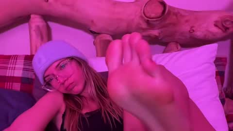 Snapshot of oliviahansleyy chatting on 02.25.25 Olivia online show from 02.25.25