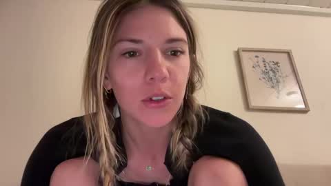 Snapshot of oliviahansleyy chatting on 02.28.25 Olivia online show from 02.28.25