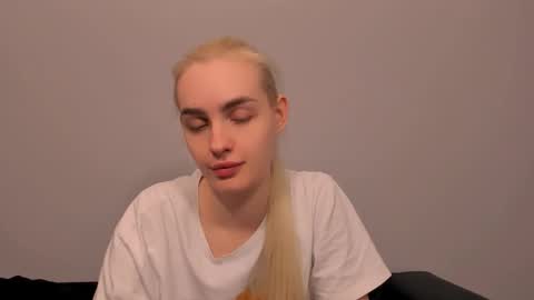 oliviaBeauty online show from 03.23.26