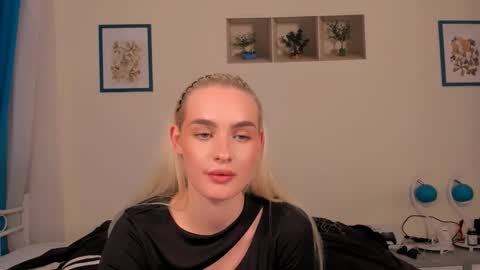 oliviaBeauty online show from 04.15.26