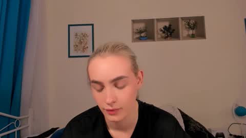 oliviaBeauty online show from 04.18.26