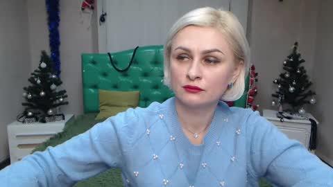 Snapshot of oliviahorst chatting on 12.26.24 OliviaHorst online show from 12.26.24