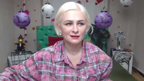 OliviaHorst online show from 10.25.25