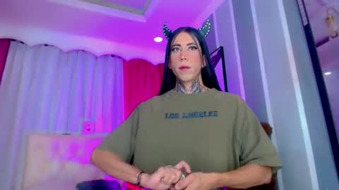 oliviahot01 online show from 04.04.26