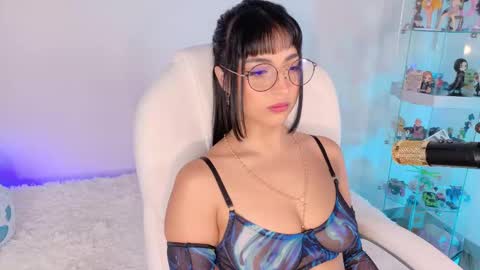 Olivia Mcneill  online show from 11.16.25