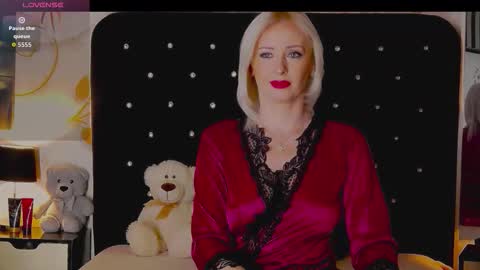 Olivia online show from 02.11.26