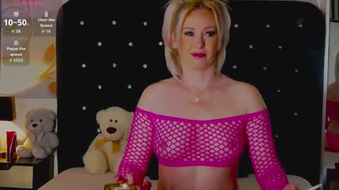 Olivia online show from 04.16.26