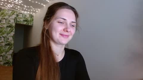 Snapshot of oliviashiny chatting on 12.27.24 Olivia online show from 12.27.24