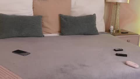 OliviaSway online show from 11.16.25